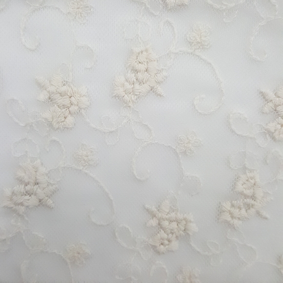 FOREVER 21 Light Sheer Lace Mesh Sleeveless Blouse - Picture 6 of 8